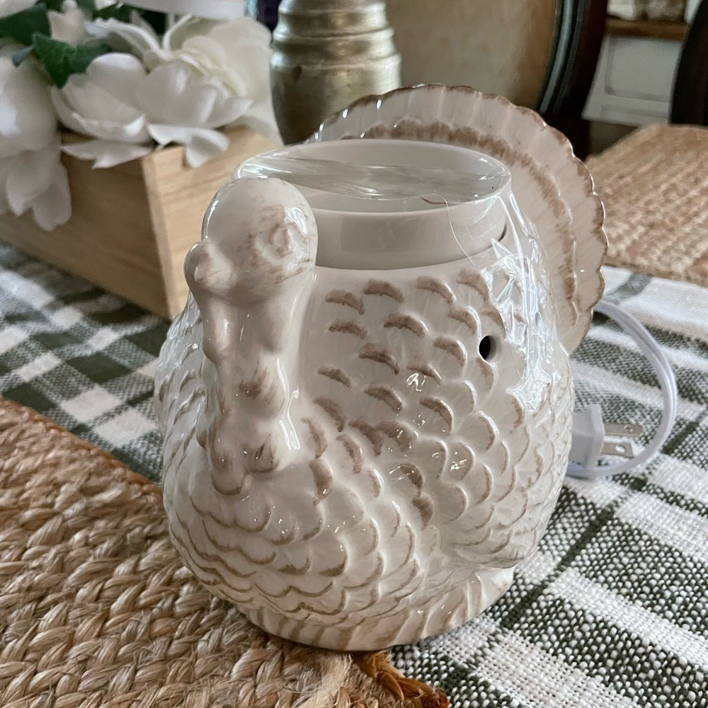 Scentsy “Tom” Turkey Thanksgiving candle wax warmer